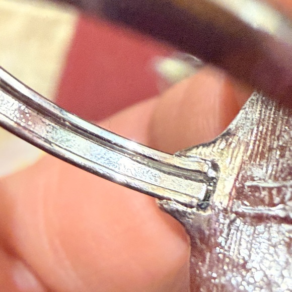 Vintage Avon Silver Ring with Iridescent Mother-of-Pearl Oval - Picture 14 of 15